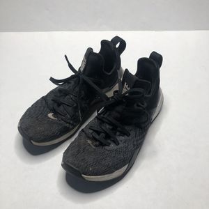 Nike Womens Foundation Elite TR AJ8154-001 Black Running Shoes Sneakers Size 7